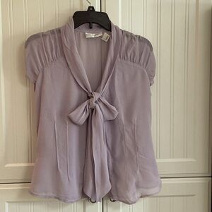 DANA BUCHMAN Delicate,Lavender 100% silk blouse. 👚